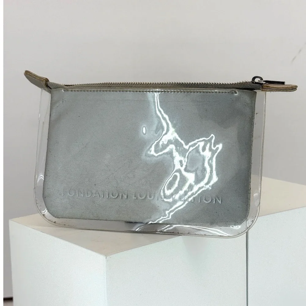 Foundation Louis Vuitton Clear Grey‎ Canvas Zip Pouch Museum Exclusive Bag
